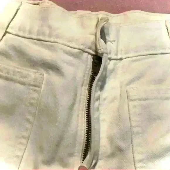 VTG 90s Levi’s White Black Tab Summer Shorts - Picture 5 of 7